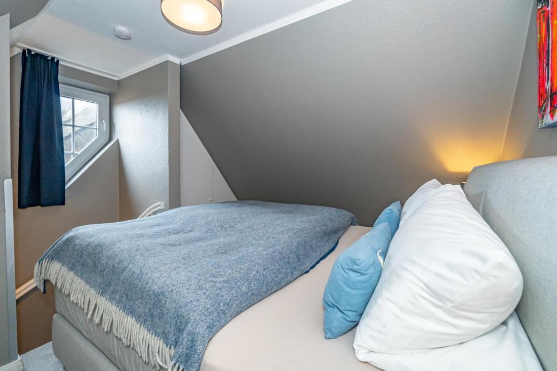 Maritim Und Individuell In Wenningstedt Mit Balkon Apartment Bagian luar foto