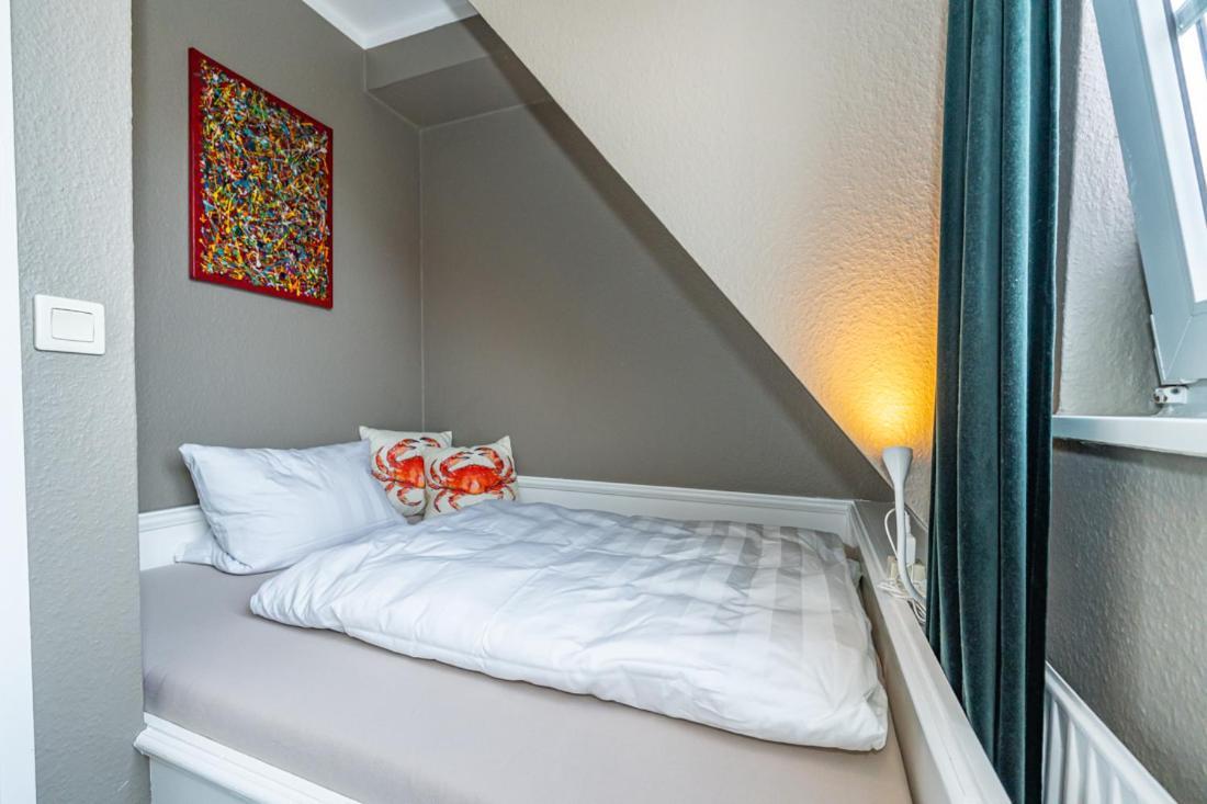 Maritim Und Individuell In Wenningstedt Mit Balkon Apartment Bagian luar foto