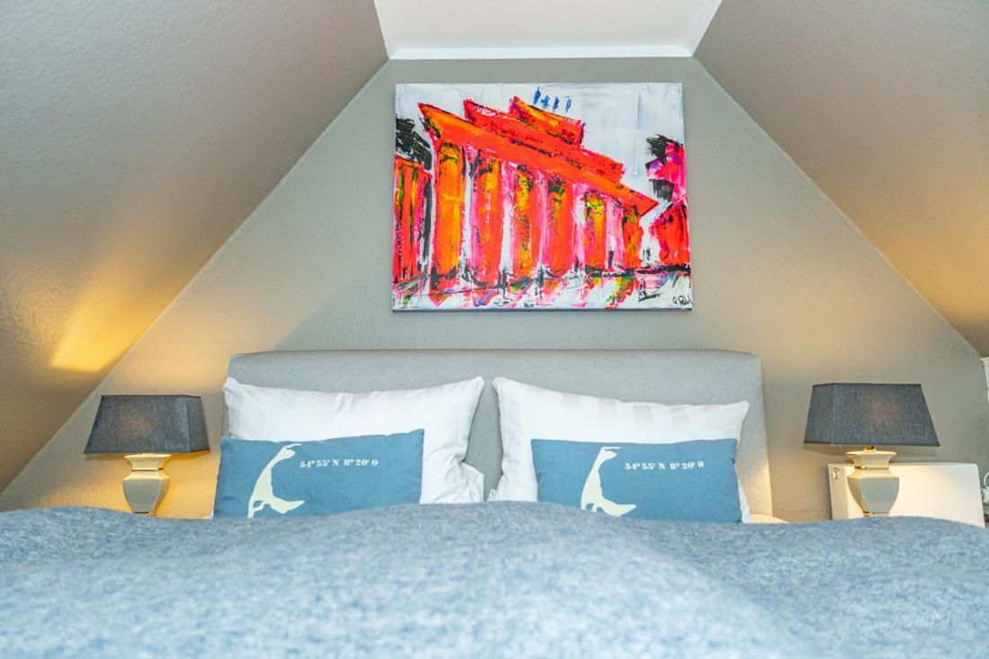 Maritim Und Individuell In Wenningstedt Mit Balkon Apartment Bagian luar foto