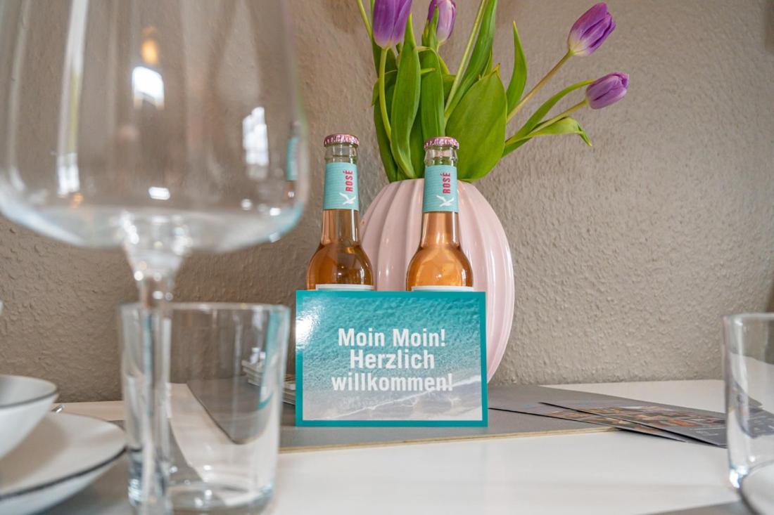 Maritim Und Individuell In Wenningstedt Mit Balkon Apartment Bagian luar foto